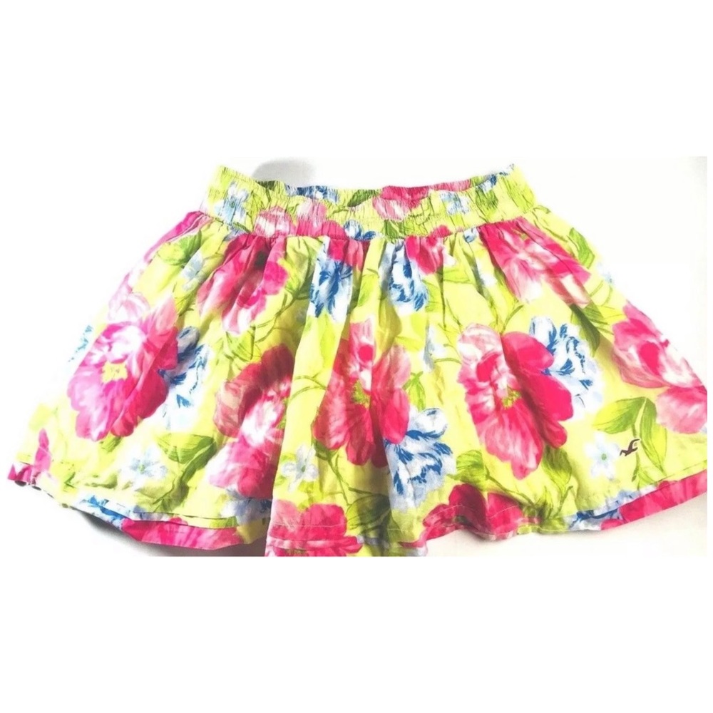 🚩Hollister Mini Skirt Size M Floral  Pleated